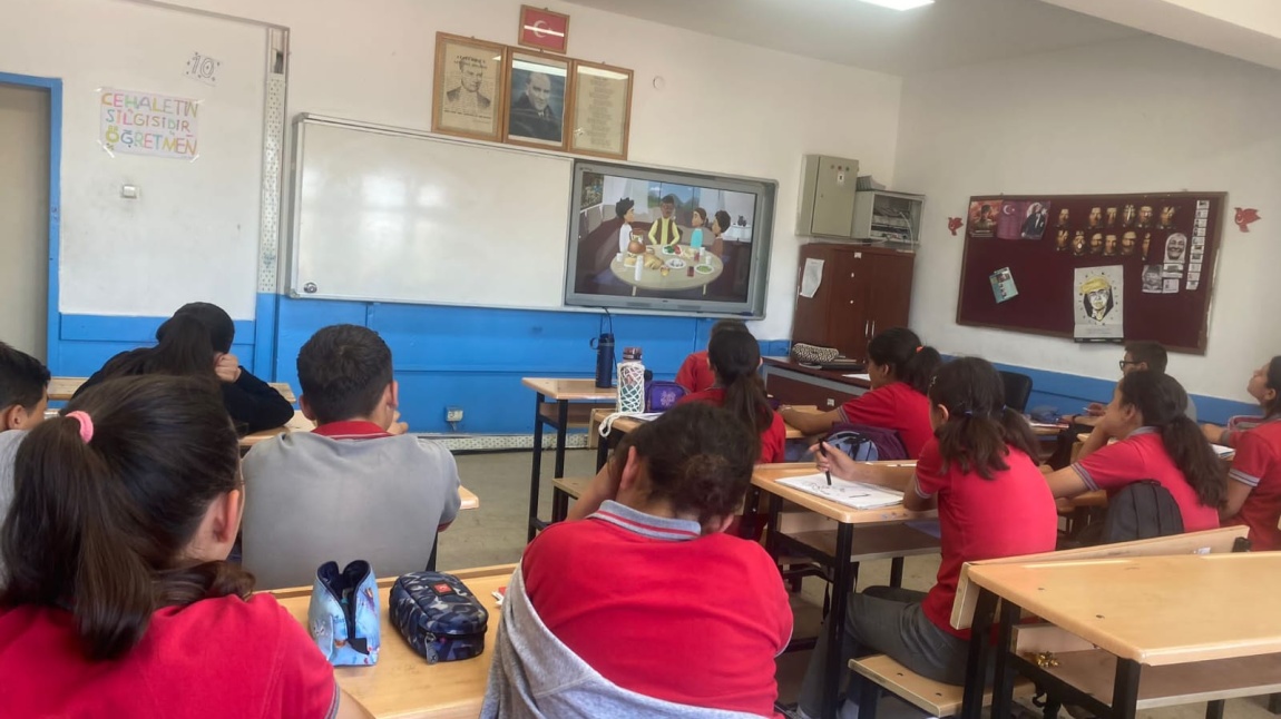 Öğrencilerimize Kırım Kongo Kanamalı Ateşi hastalığına yönelik bilgilendirme çalışmaları yapıldı.